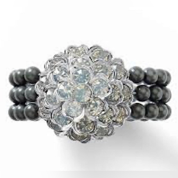 NWT - Lia Sophia Nordica Crystal Flower Bracelet with Gray Resin Beads - Picture 10 of 11